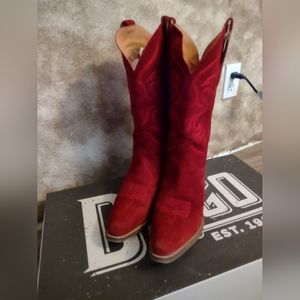 Dingo Out West Women's Suede Cowgirl Boots - new with box & tags
